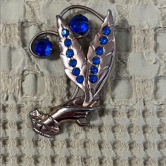 Jewelry - Vintage Brooch with Blue Gemstones